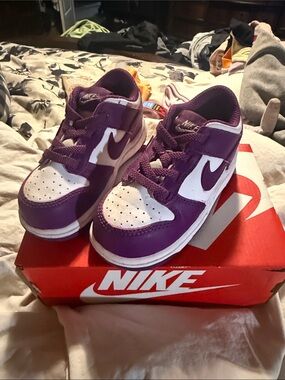 Nike Kids Purple and White Low-Top Sneakers